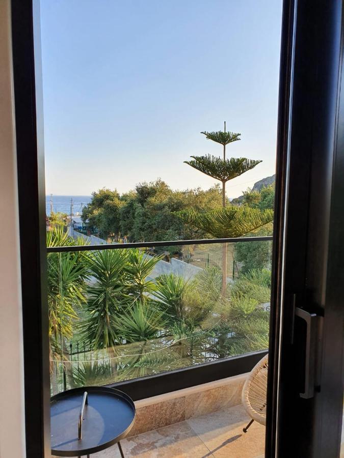 Vila Natali Himare Exterior photo